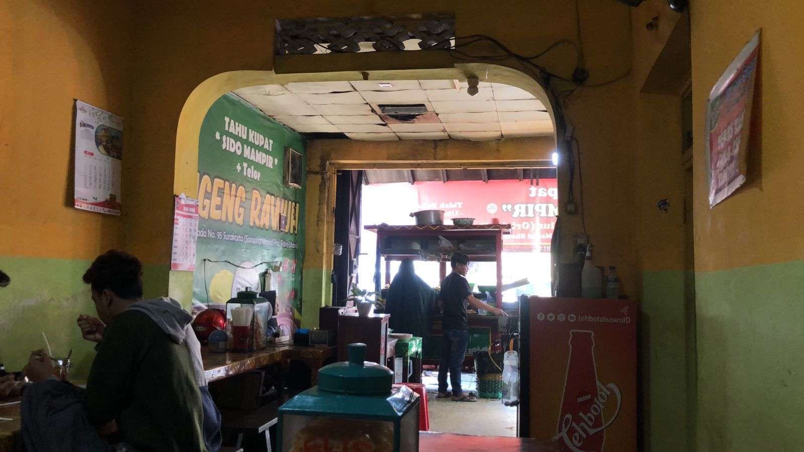 Sido Mampir: Warung Favorit yang Menghangatkan Setiap Sudut Cilacap